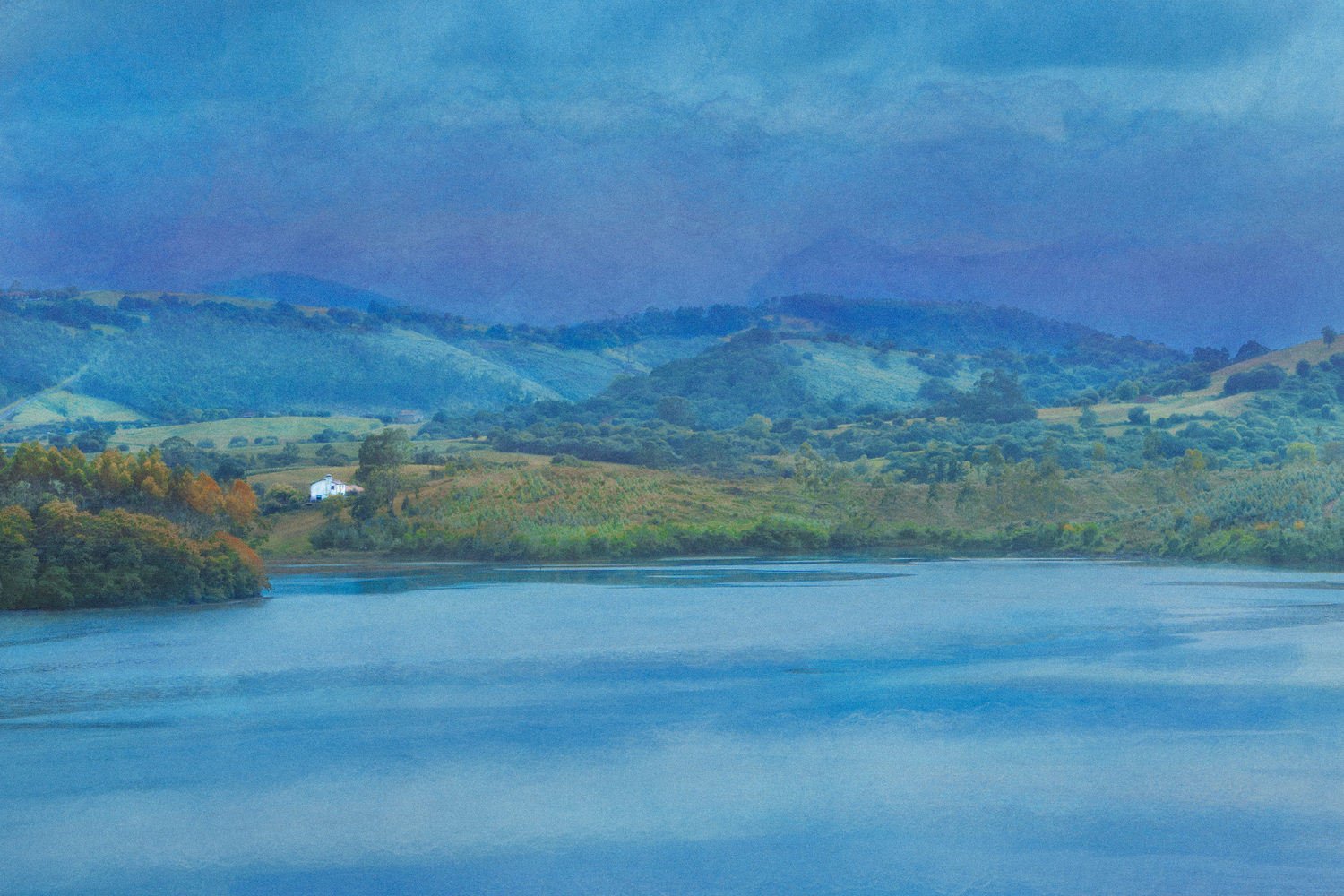 White house by the lake